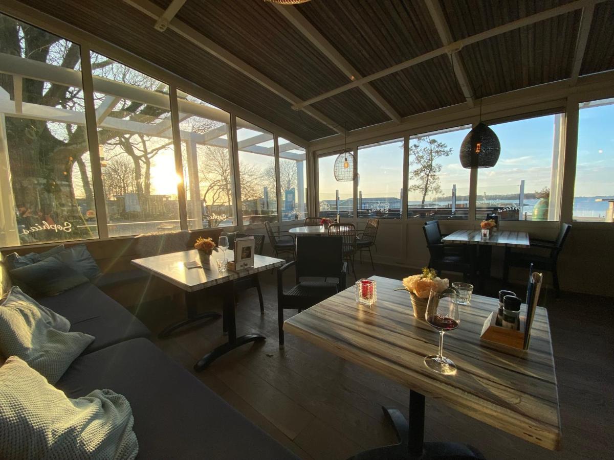 GREEN VILLA - Nachhaltiger Urlaub am Veluwemeer - großer Garten - Dachterrasse mit Meerblick - bis 2 Hunde inklusive Hulshorst Exterior foto